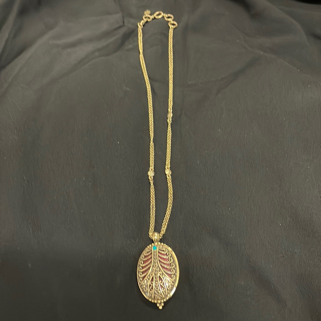 Lucky Brand Beautiful Pendant Necklace Long 30$